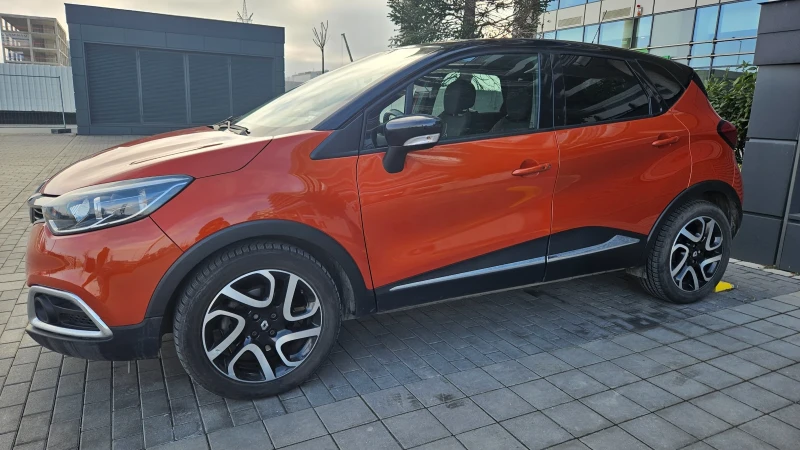 Renault Captur, снимка 2 - Автомобили и джипове - 49033606