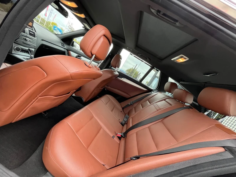 Mercedes-Benz C 220 250/FULL/HARMON KARDON/KEYLESS/PANO/NAVI/KOJA, снимка 8 - Автомобили и джипове - 52086984
