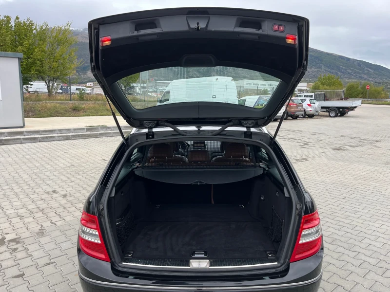 Mercedes-Benz C 220 250/FULL/HARMON KARDON/KEYLESS/PANO/NAVI/KOJA, снимка 4 - Автомобили и джипове - 52086984