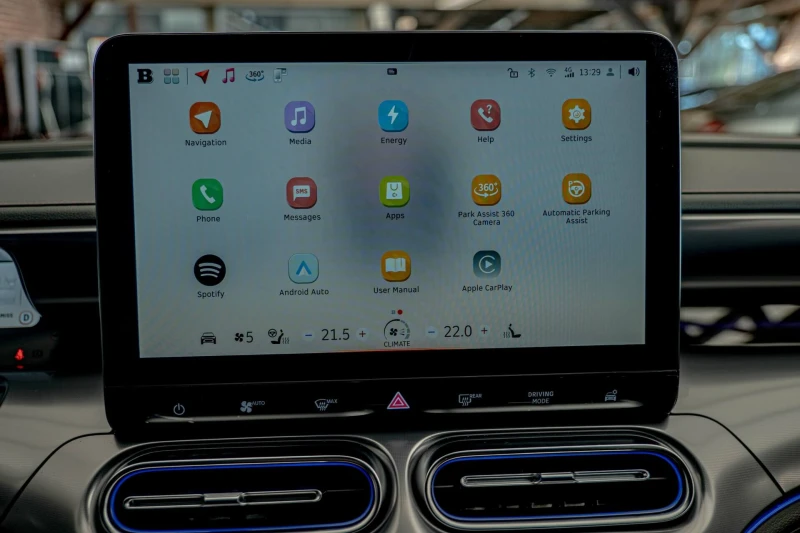 Smart #1 BRABUS/HuD/AWD/Ambient/ Beats bY Dre/Камера 360/Па, снимка 15 - Автомобили и джипове - 52108671