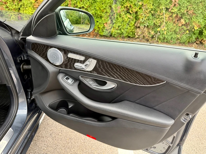 Mercedes-Benz C 400 AMG Pack 109 000 km, снимка 13 - Автомобили и джипове - 52544236