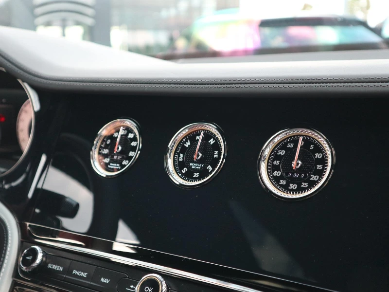 Bentley Flying Spur SPEED V8 HYBRID/MULLINER/4-SEATS/NAIM/TV/BESPOKE/, снимка 13 - Автомобили и джипове - 52379237