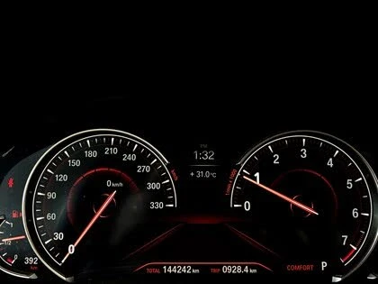 BMW 540  I xDrive* M-пакет* Harman/Kardon* подгрев* шибида, снимка 11 - Автомобили и джипове - 53779659