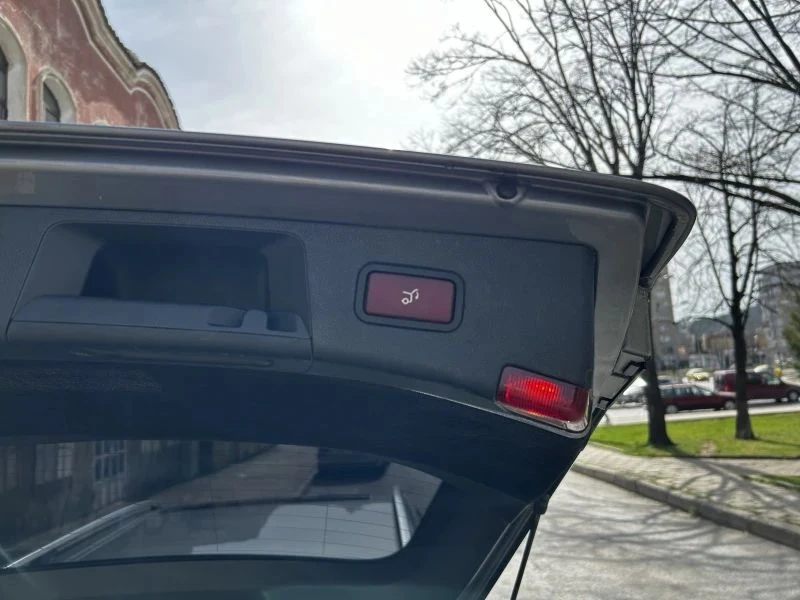 Mercedes-Benz E 350, снимка 13 - Автомобили и джипове - 53987014