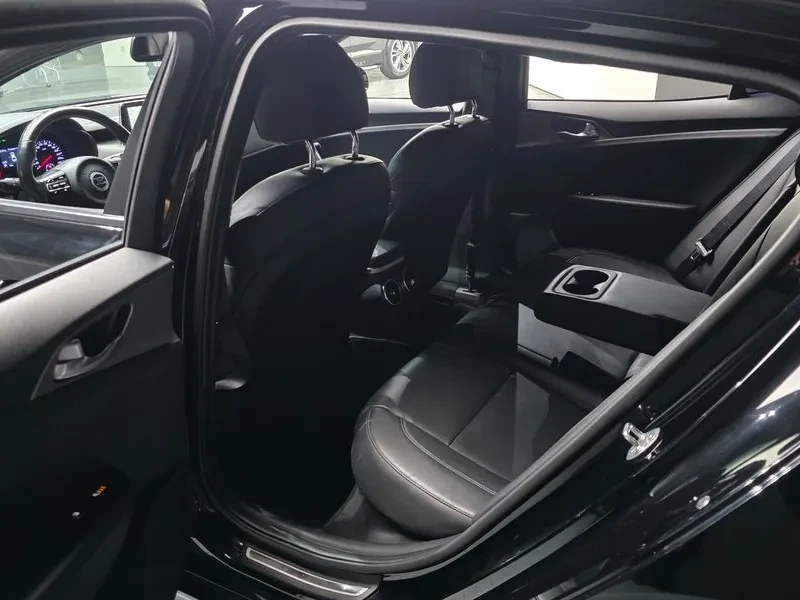 Kia Stinger 2.0 Turbo 2Wd Platinum | Mobile.bg � ����������� 11