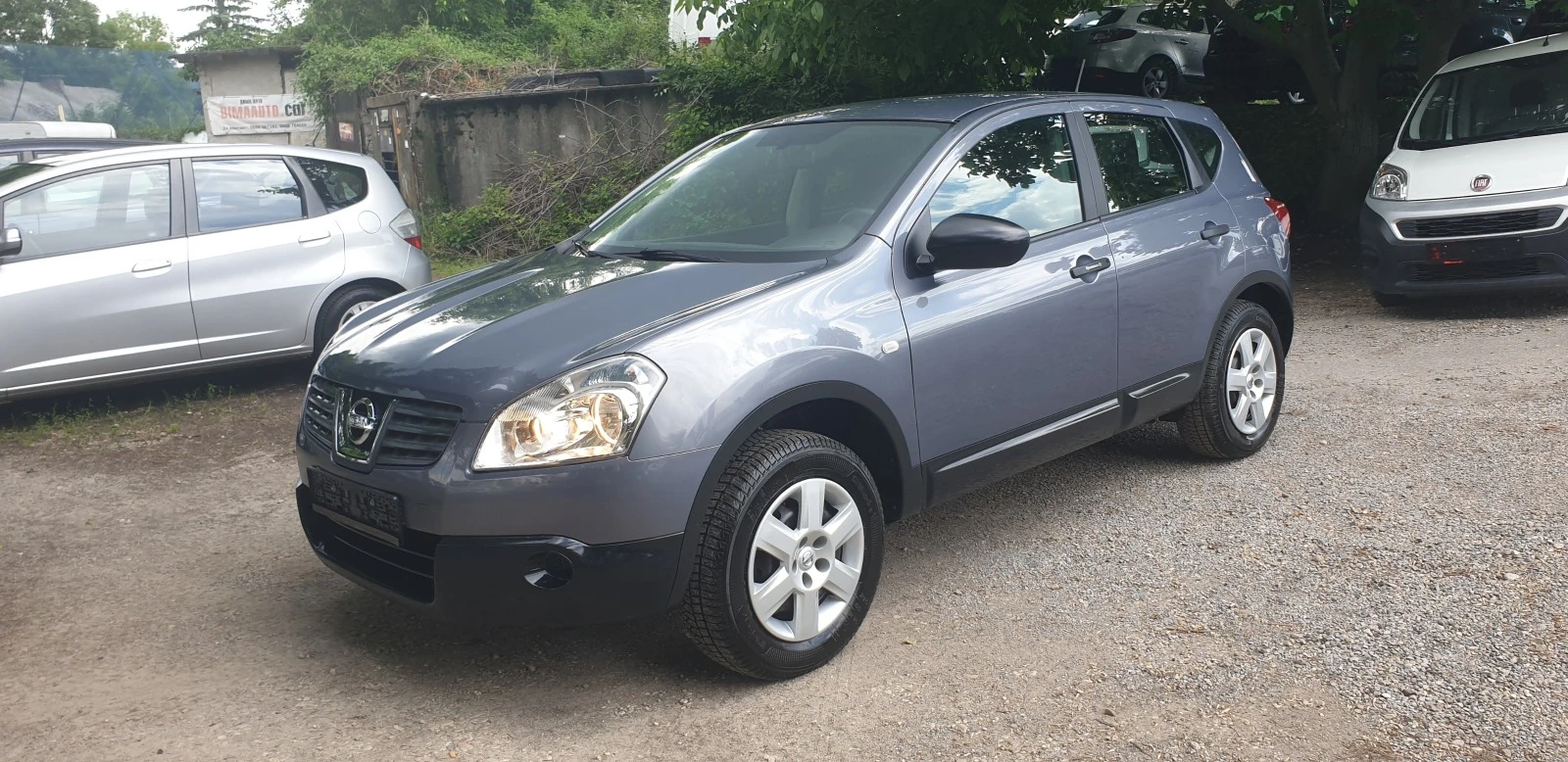 Nissan Qashqai 1.6i 149000КМ. БЕЗ РЪЖДИ И ЗАБЕЛЕЖКИ  ВНОС ИТАЛИЯ , снимка 1
