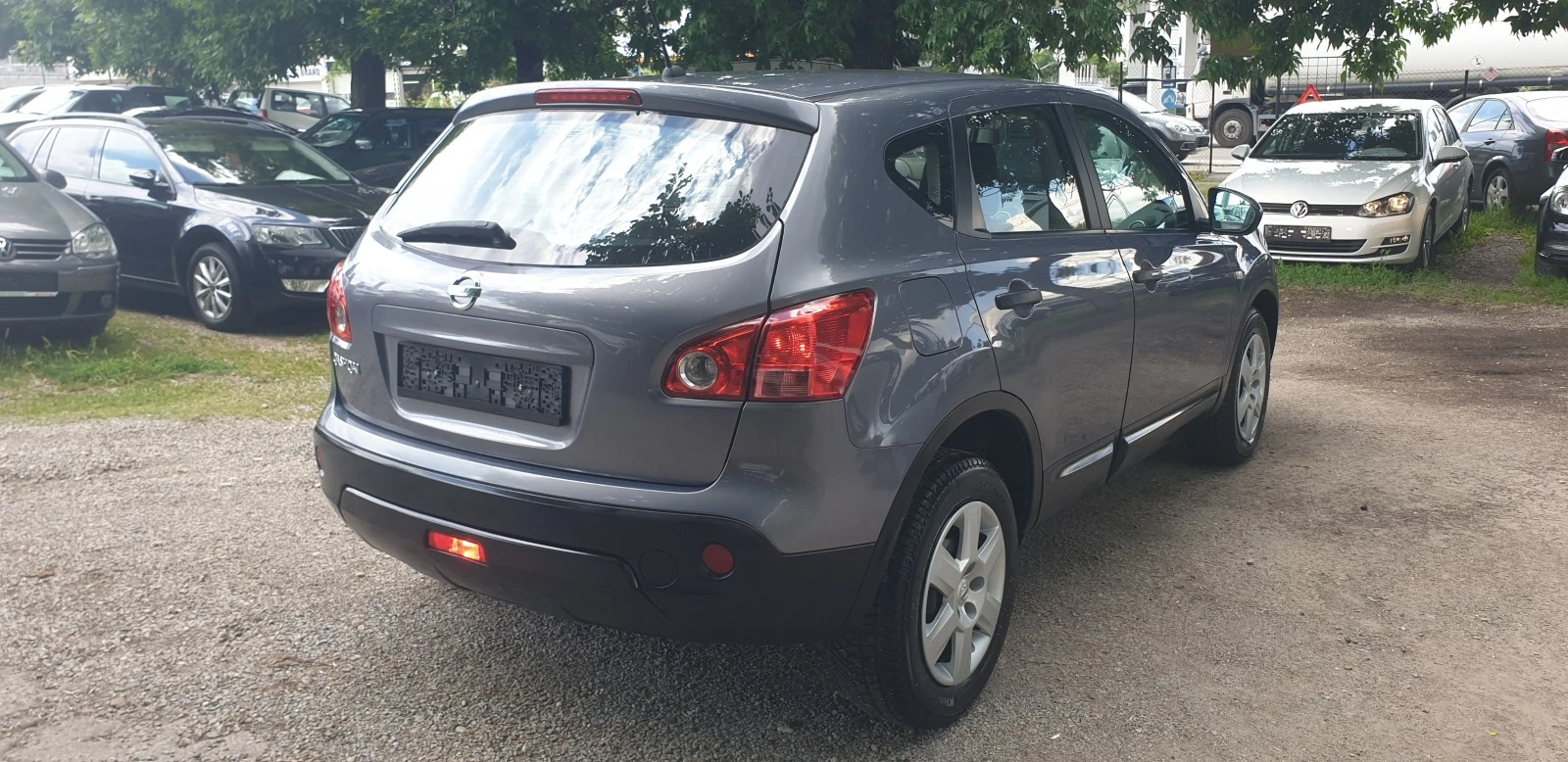 Nissan Qashqai 1.6i 149000КМ. БЕЗ РЪЖДИ И ЗАБЕЛЕЖКИ  ВНОС ИТАЛИЯ  - изображение 5