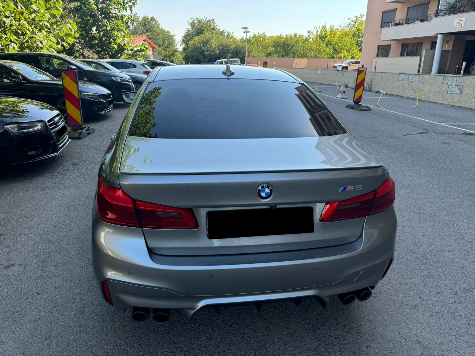 BMW M5 M5 4.4 V8 - изображение 5