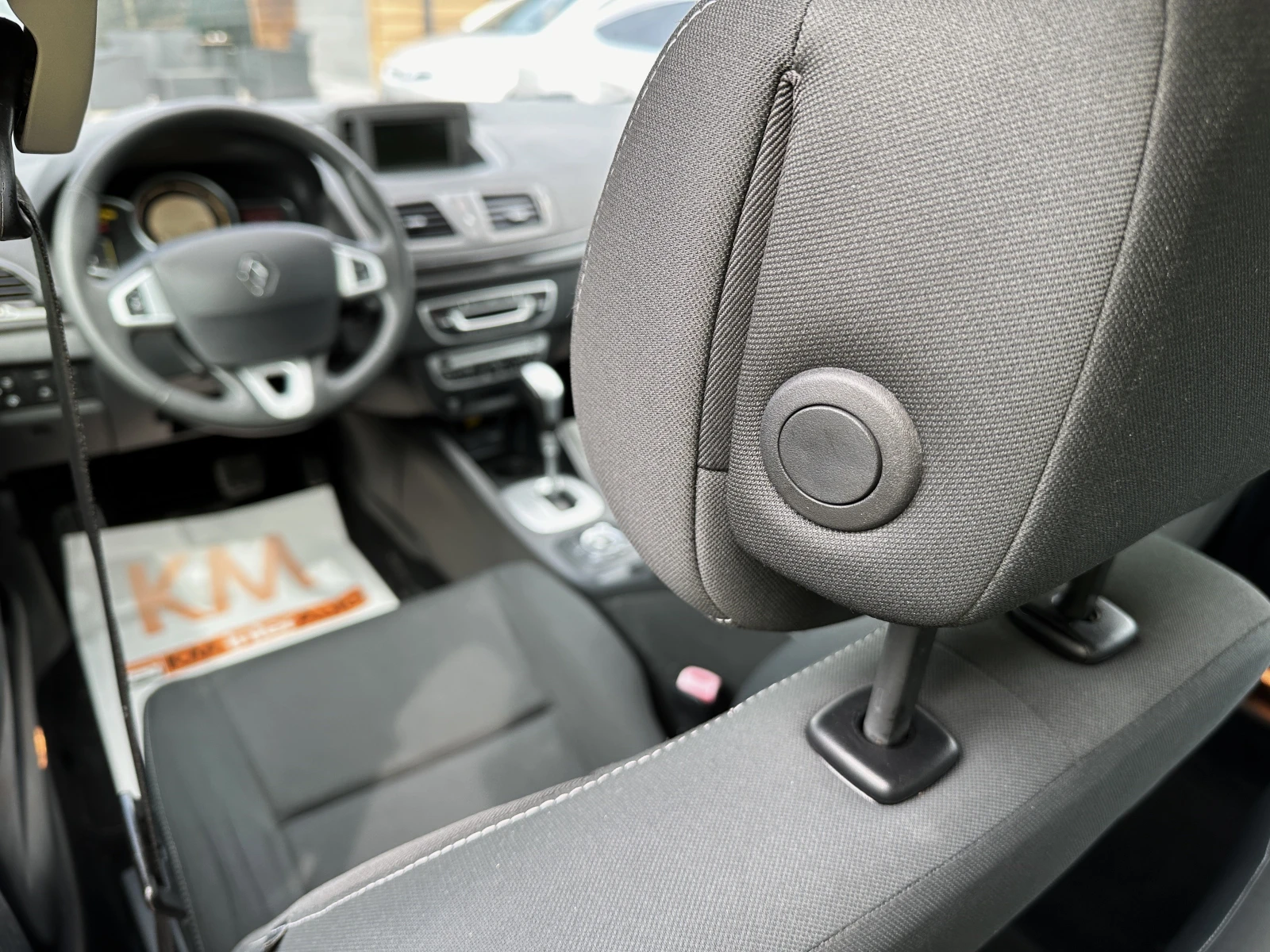 Renault Megane 1.5dci AUT EURO-5B - изображение 10
