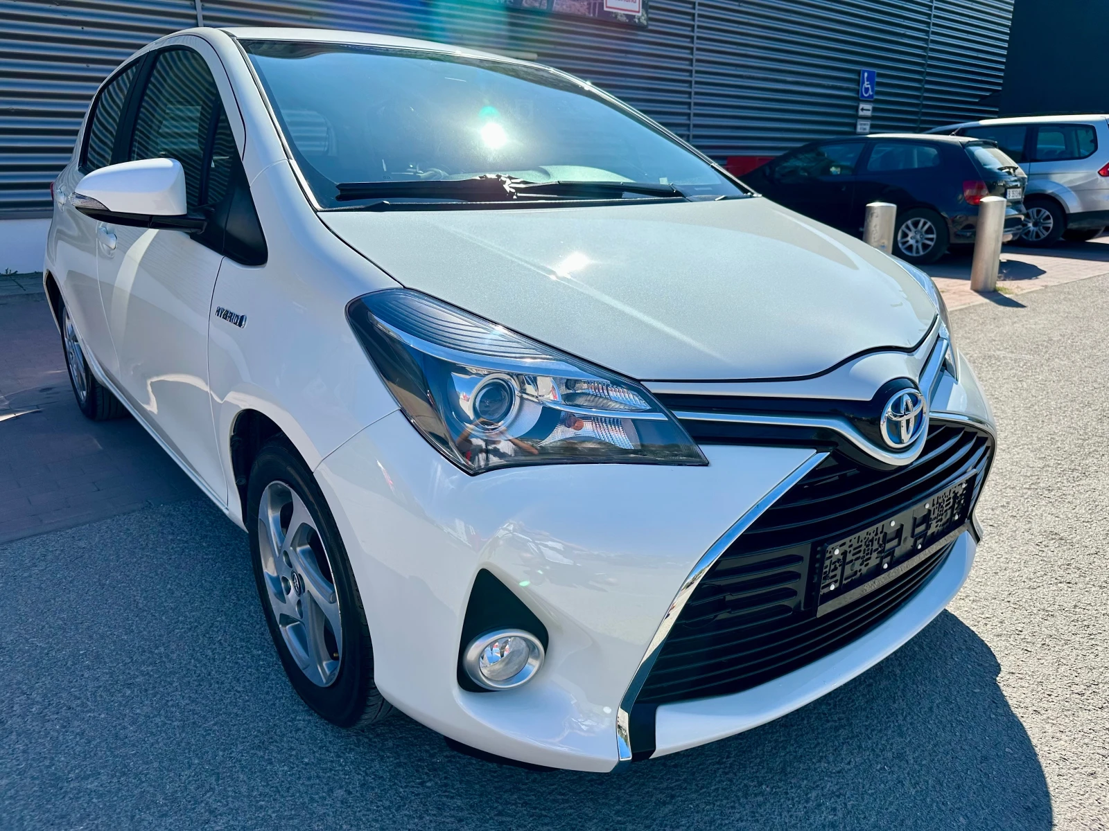 Toyota Yaris 1.5 I HYBRID - изображение 5