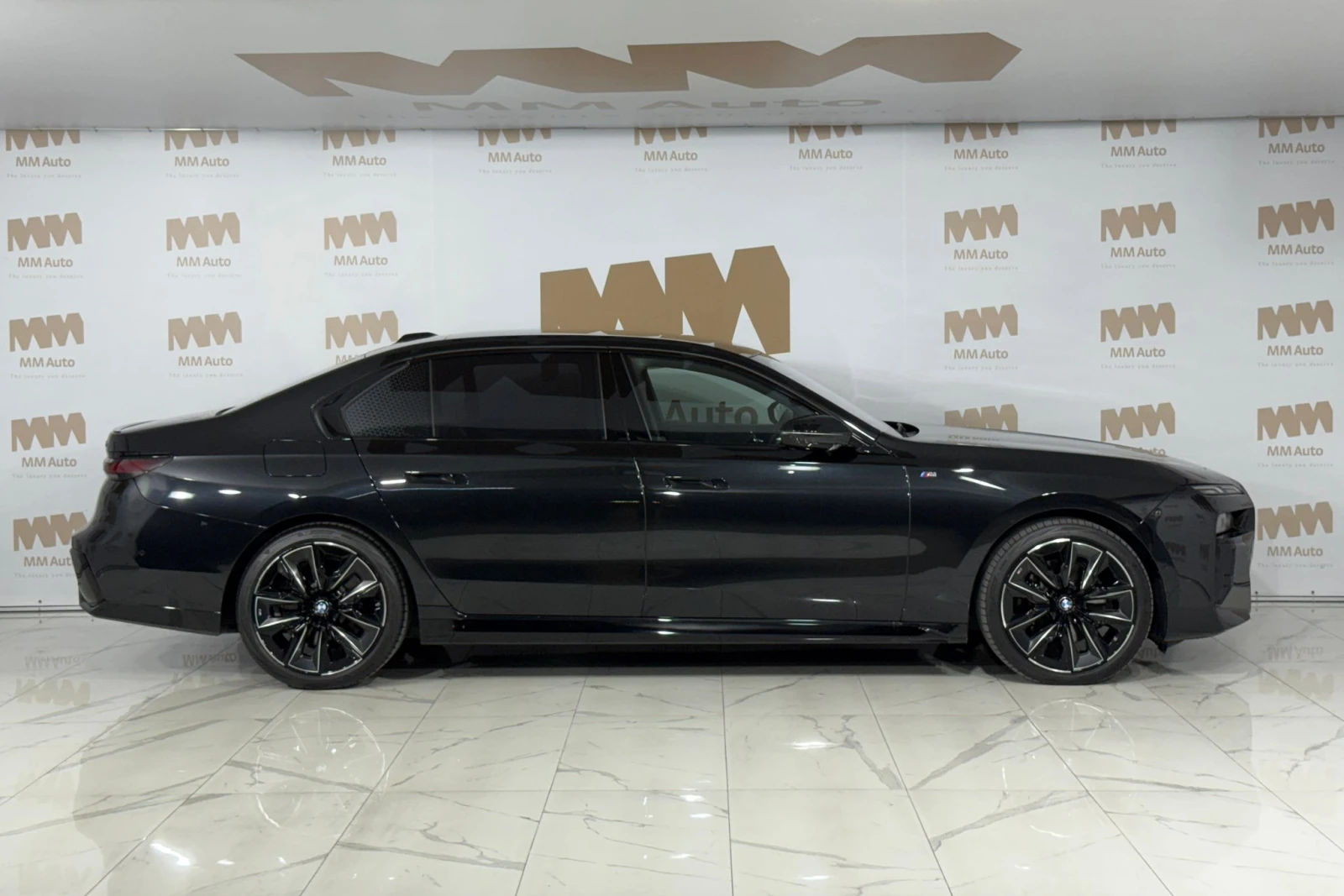 BMW 740 d* xDrive* M-SportPRO* B&W* Carbon* Theatre - изображение 3