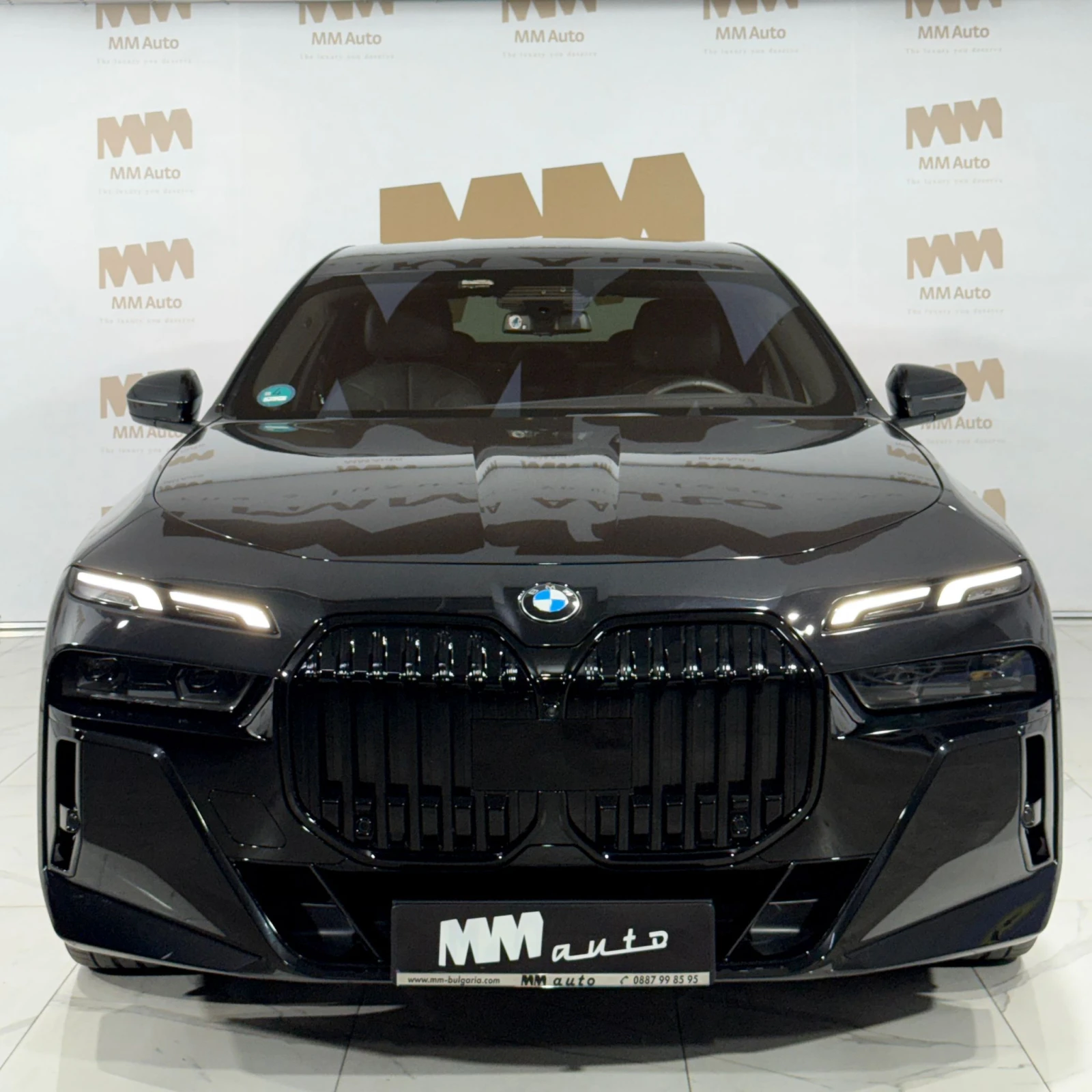 BMW 740 d* xDrive* M-SportPRO* B&W* Carbon* Theatre - изображение 4