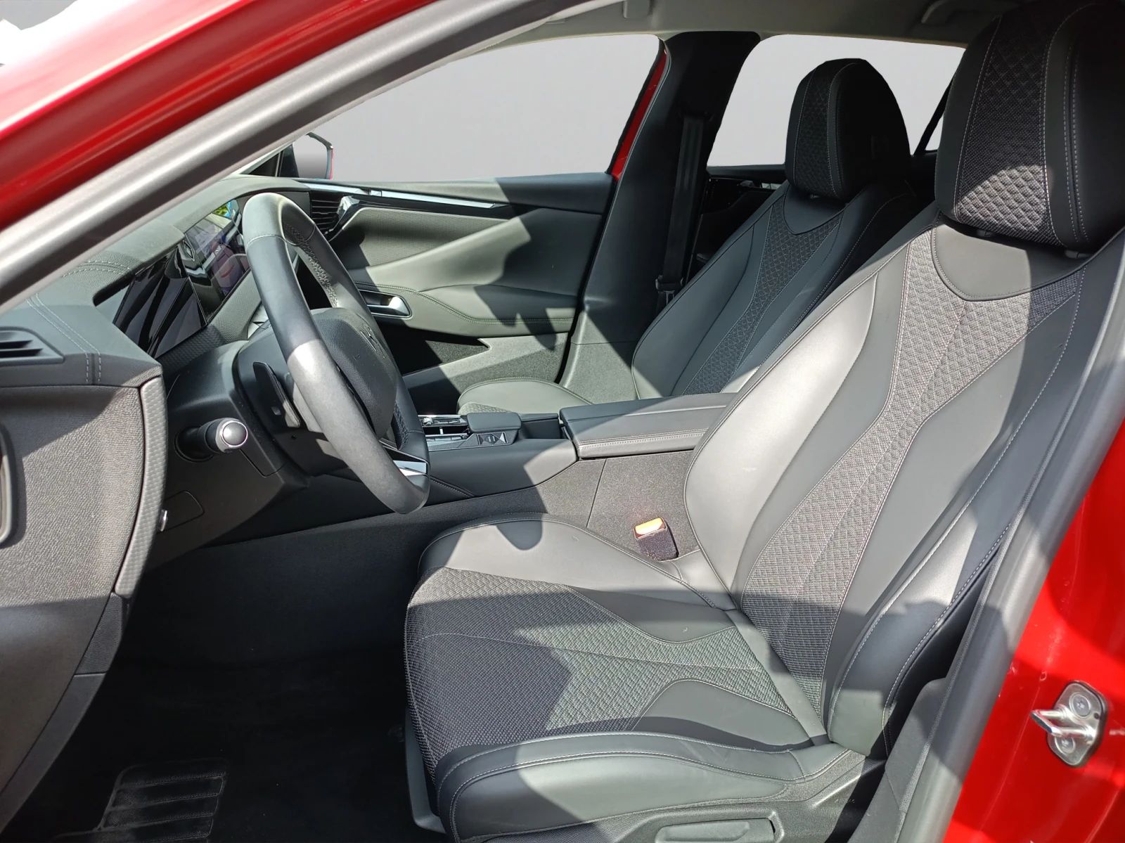 DS DS 4 CROSS TROCADERO PureTech 130 EAT8 E6.4 - изображение 10