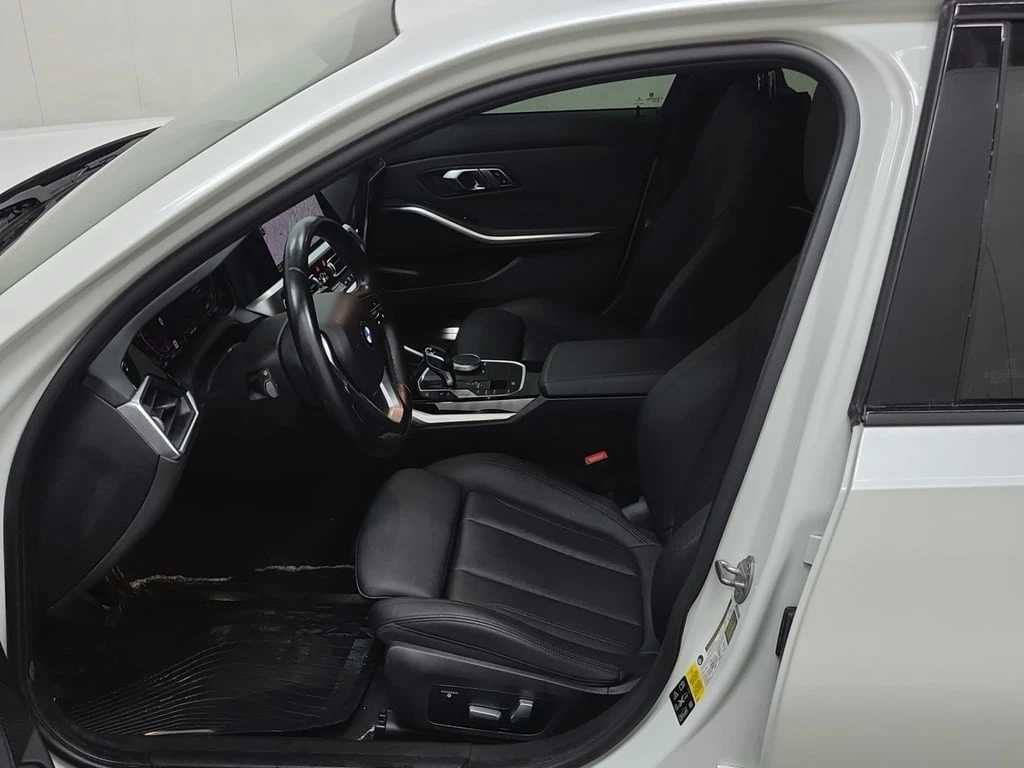 BMW 330 * 330I XDRIVE * CARFAX * БЕЗ ПЪРВОНАЧАЛНА ВНОСКА - изображение 5