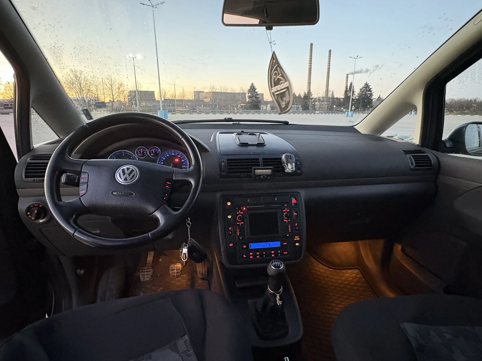 VW Sharan 2000 tdi | Mobile.bg � ����������� 12