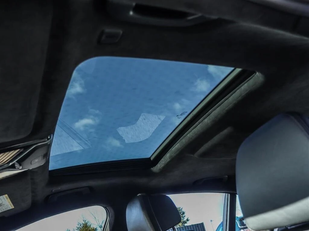 BMW 750 * V8 AWD | EXEC PKG | TECH PKG | ALCANTARA | NAV * | Mobile.bg � ����������� 17