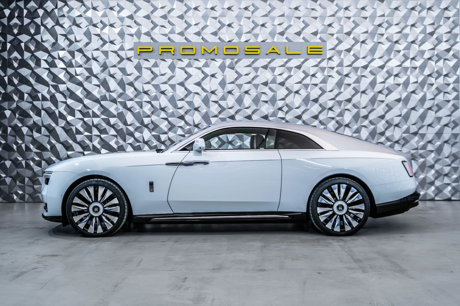 Rolls-Royce Spectre TwoTone* Starlight - изображение 3