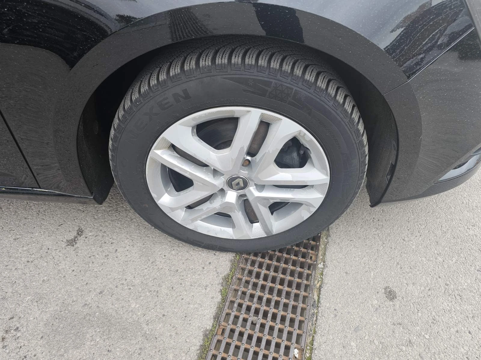 Renault Megane 1.3 TCe 140, снимка 16 - Автомобили и джипове - 54228492