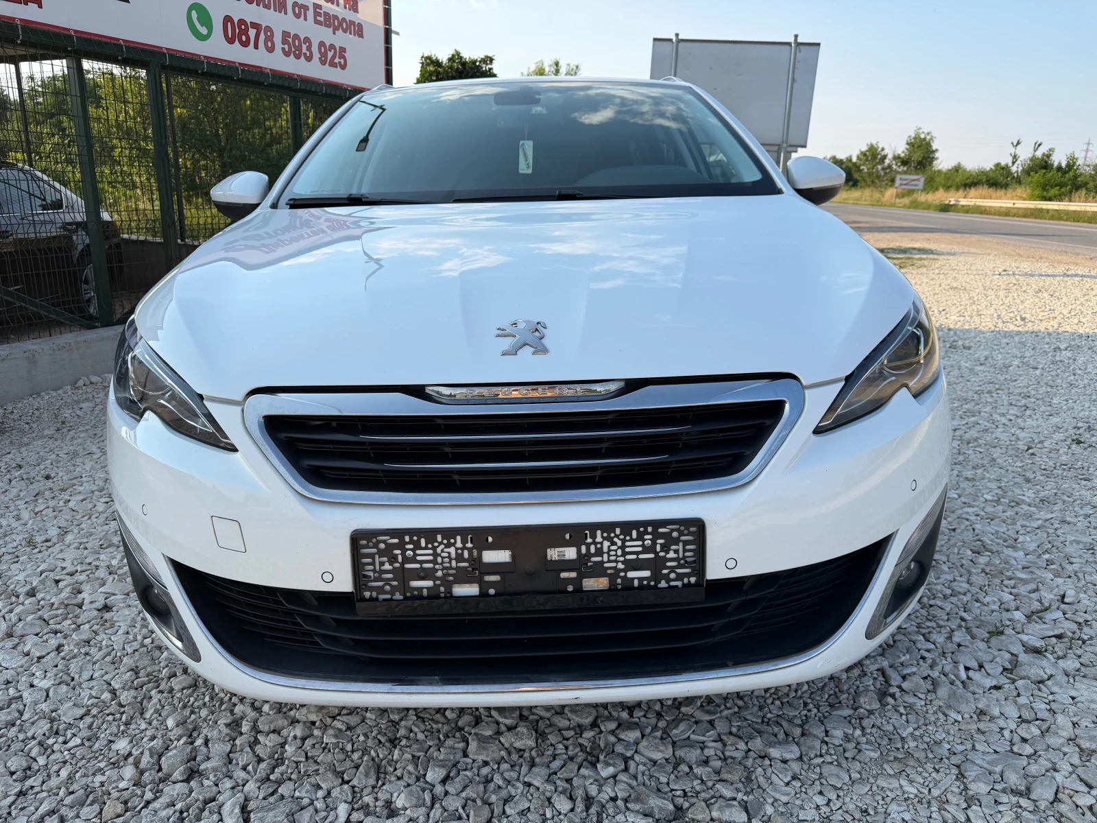 Peugeot 308 1.6HDi/92p.s-SW/LED/NAVI-Euro5b, снимка 5 - Автомобили и джипове - 55081224
