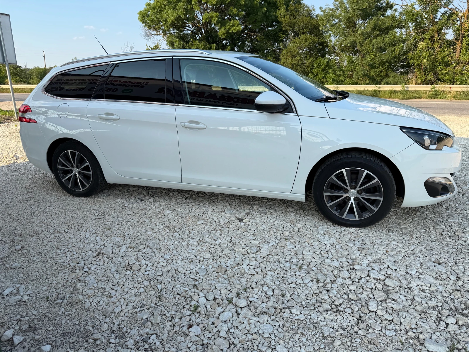 Peugeot 308 1.6HDi/92p.s-SW/LED/NAVI-Euro5b, снимка 8 - Автомобили и джипове - 55081224