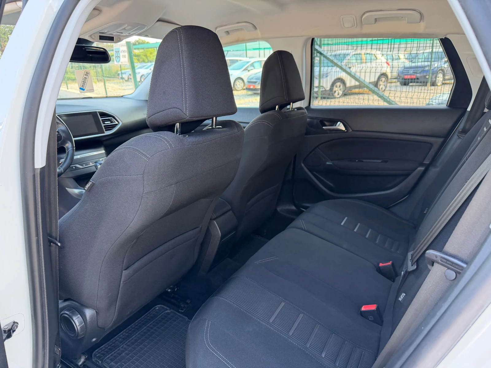 Peugeot 308 1.6HDi/92p.s-SW/LED/NAVI-Euro5b, снимка 11 - Автомобили и джипове - 55081224