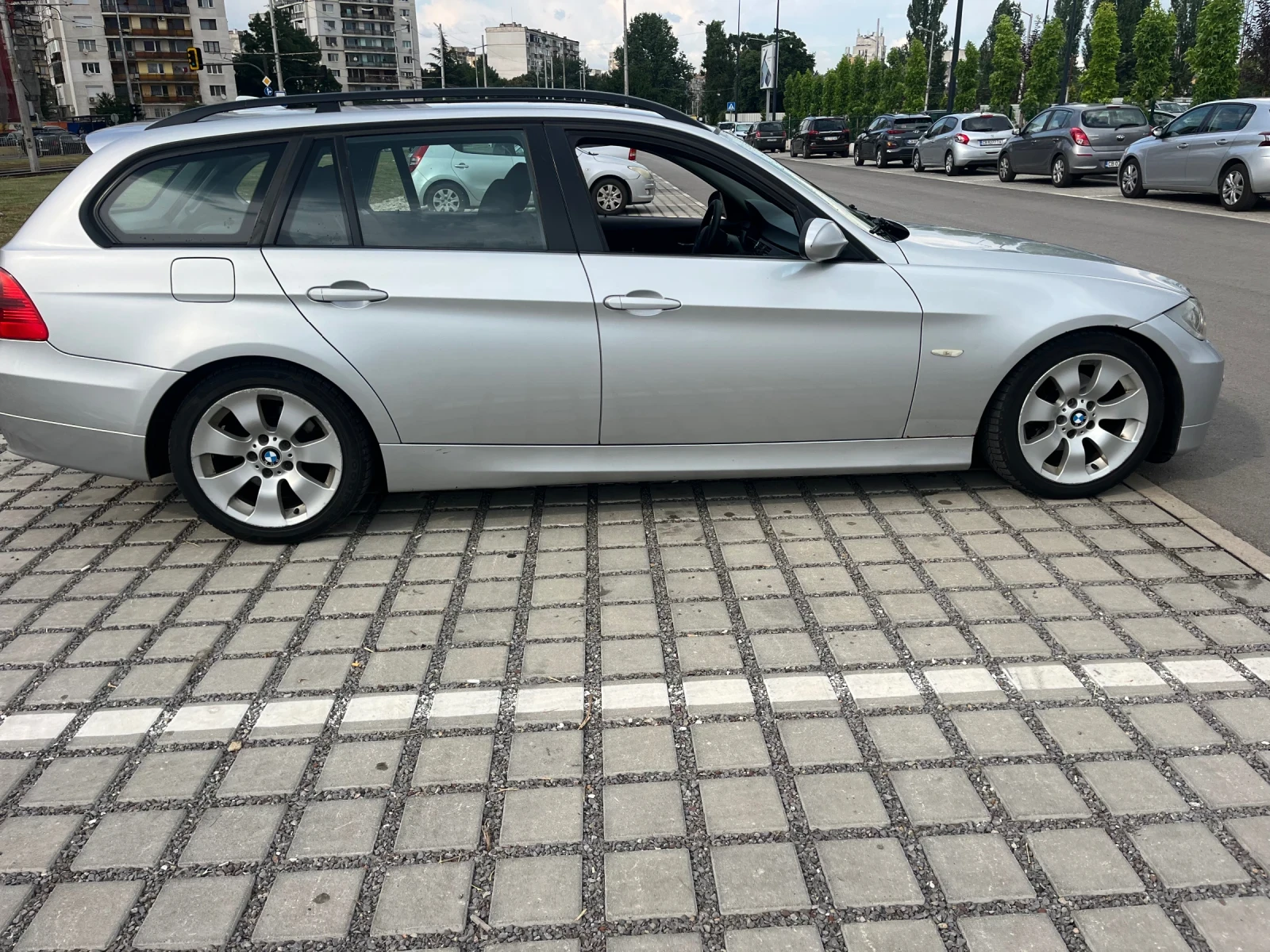 BMW 320, снимка 6 - Автомобили и джипове - 55140388