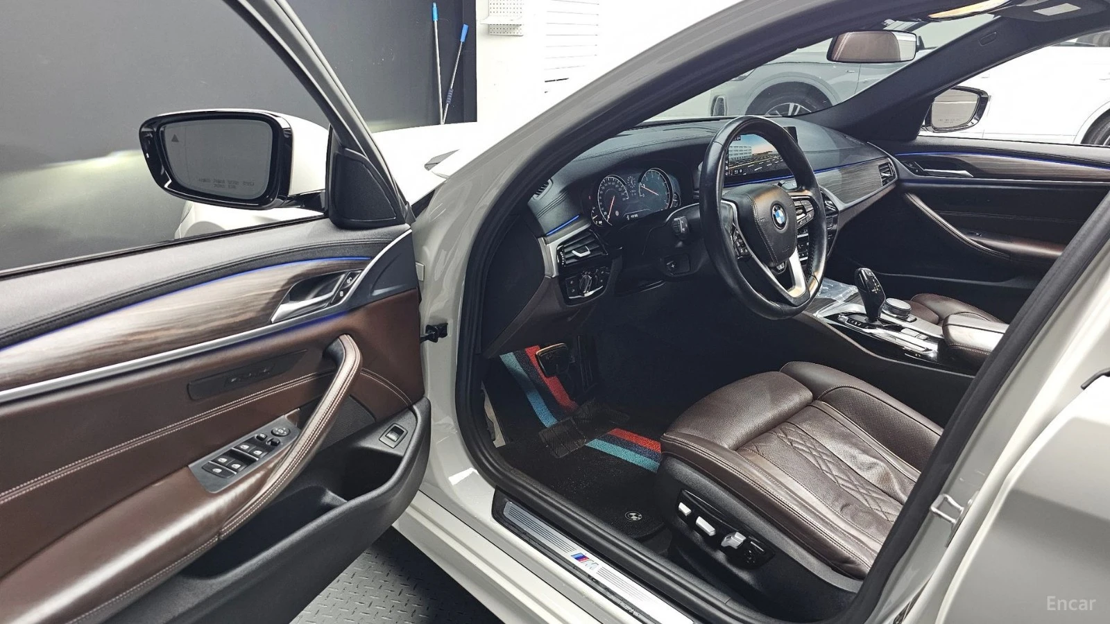 BMW 530 M Pack * 360 * ���������� * (���� �� ��) | Mobile.bg � ����������� 10