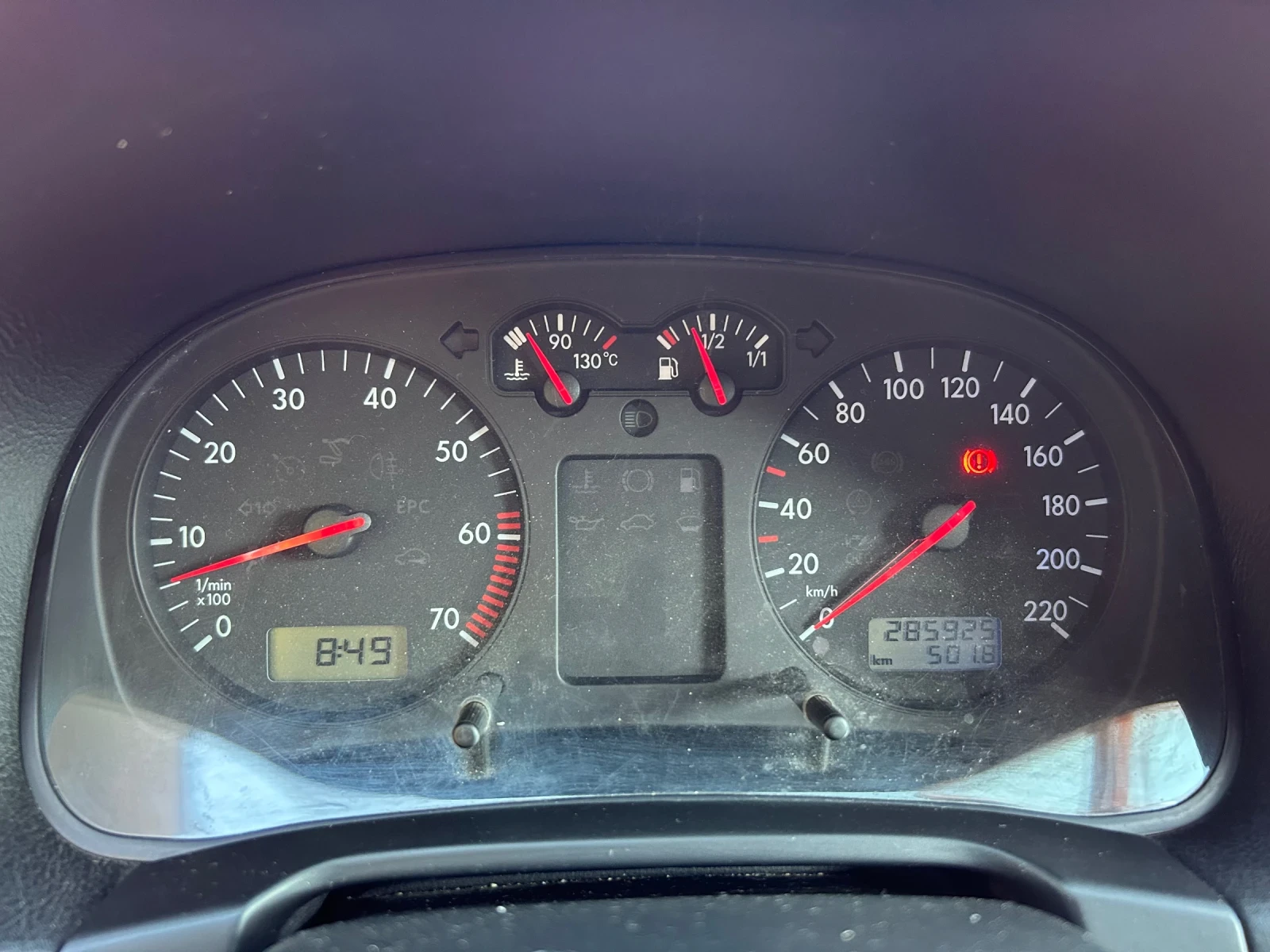 VW Golf 1.4 75кс, снимка 14 - Автомобили и джипове - 56072834