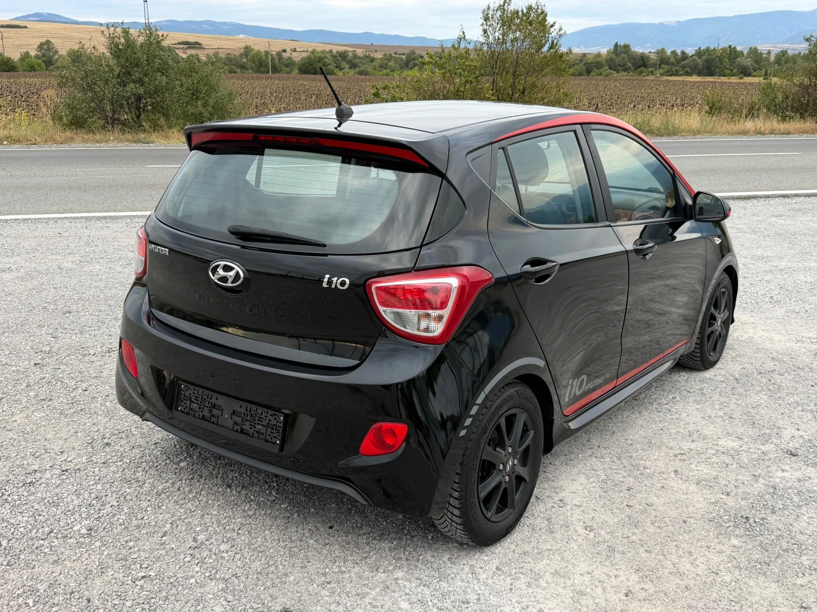 Hyundai I10 1.2i SPORT LED SERVICE BOOK EURO 6 TUV COC, снимка 6 - Автомобили и джипове - 56094016