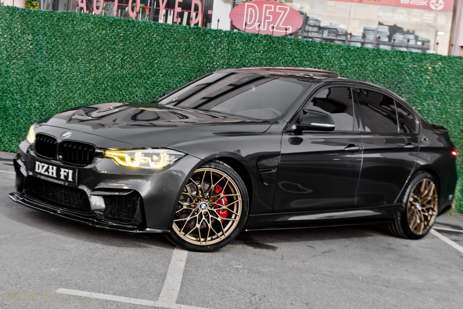 BMW 330 D/M3 GTS PACK/FACELIFT/CARBON/ШИБЕДАХ/HeadUp/MEMOR, снимка 3 - Автомобили и джипове - 56205570