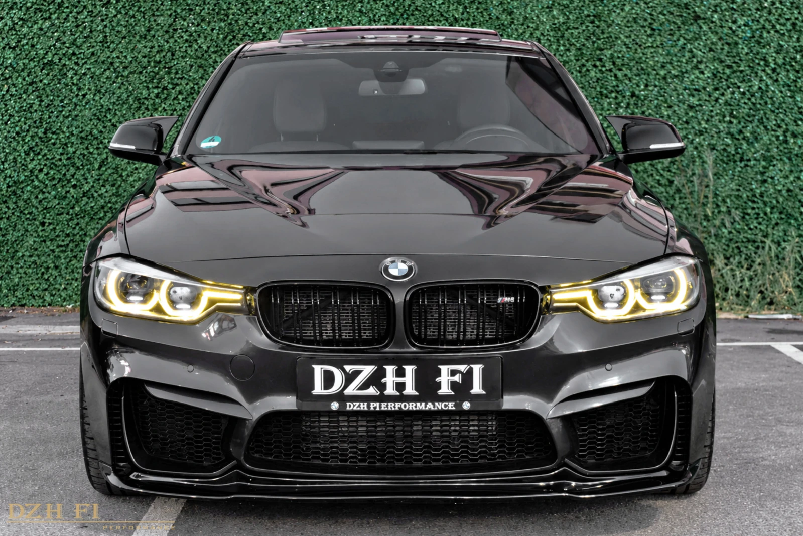 BMW 330 D/M3 GTS PACK/FACELIFT/CARBON/ШИБЕДАХ/HeadUp/MEMOR, снимка 2 - Автомобили и джипове - 56205570