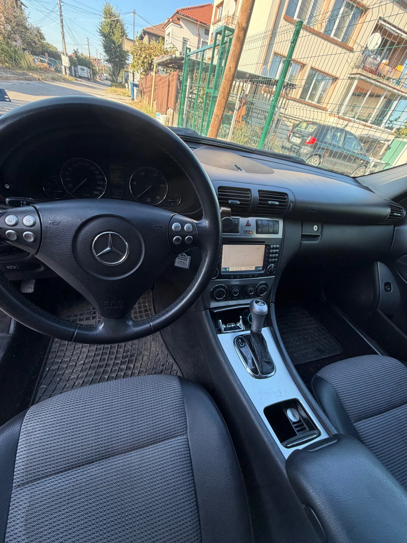 Mercedes-Benz C 220 W203 CDI, снимка 5 - Автомобили и джипове - 56341294