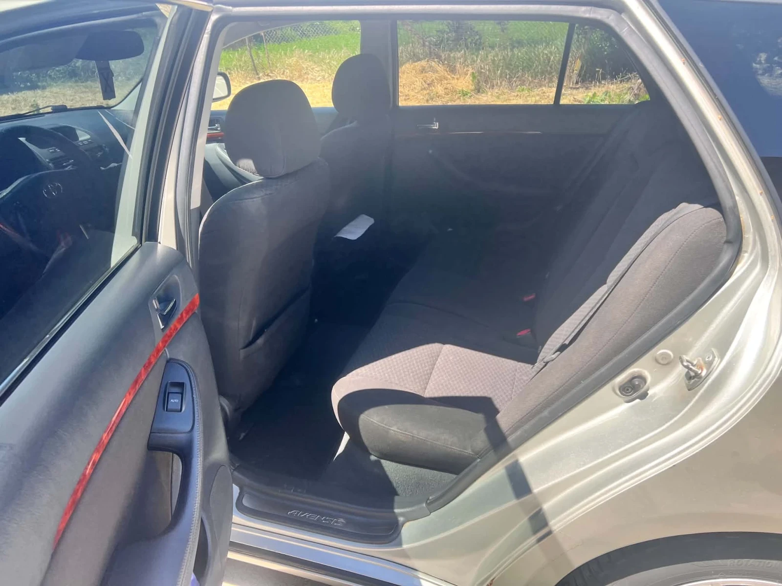Toyota Avensis Toyota Avensis 2.0 D-4D | 116 �.�. | 2003 �. | ��� | Mobile.bg � ����������� 10