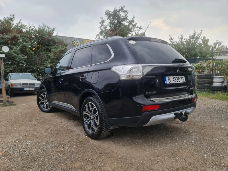 Mitsubishi Outlander УНИКАТ АВТОМАТ, снимка 5 - Автомобили и джипове - 47611258