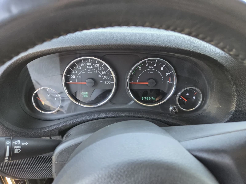 Jeep Wrangler Sahara/3.6/V6/285hp/Палене от ключа/87000км /ТОП!, снимка 17 - Автомобили и джипове - 50810465