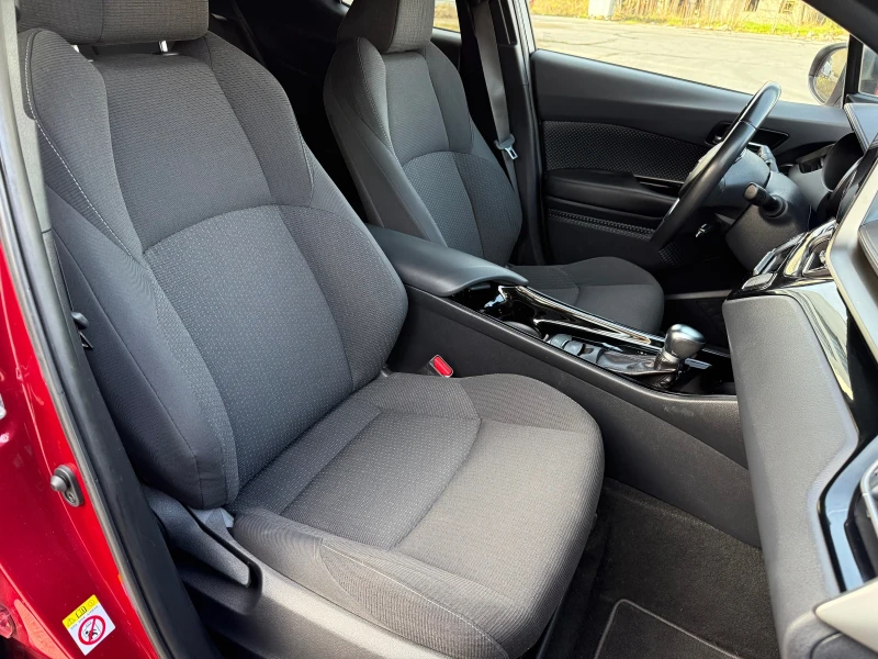 Toyota C-HR 1.2i AUTOMATIC, снимка 10 - Автомобили и джипове - 52745477