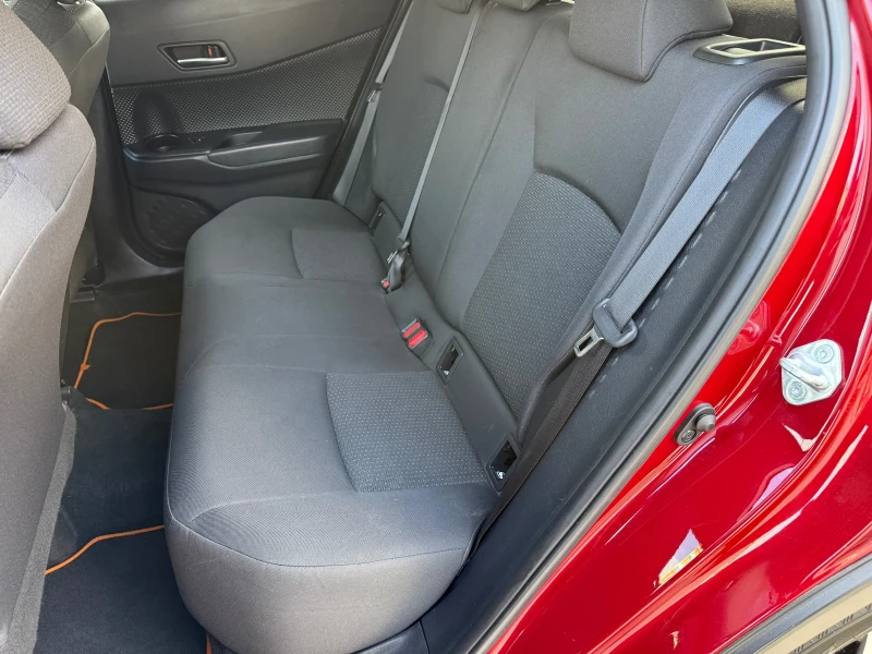 Toyota C-HR 1.2i AUTOMATIC, снимка 11 - Автомобили и джипове - 52745477