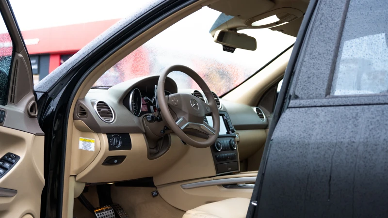 Mercedes-Benz ML 350, снимка 9 - Автомобили и джипове - 52871454