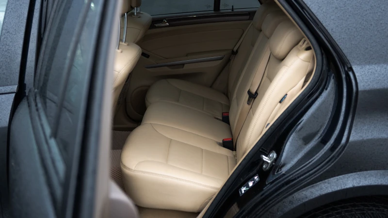 Mercedes-Benz ML 350, снимка 10 - Автомобили и джипове - 52871454