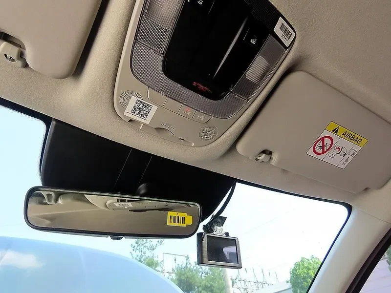 Kia Niro Trendy, снимка 14 - Автомобили и джипове - 56355095