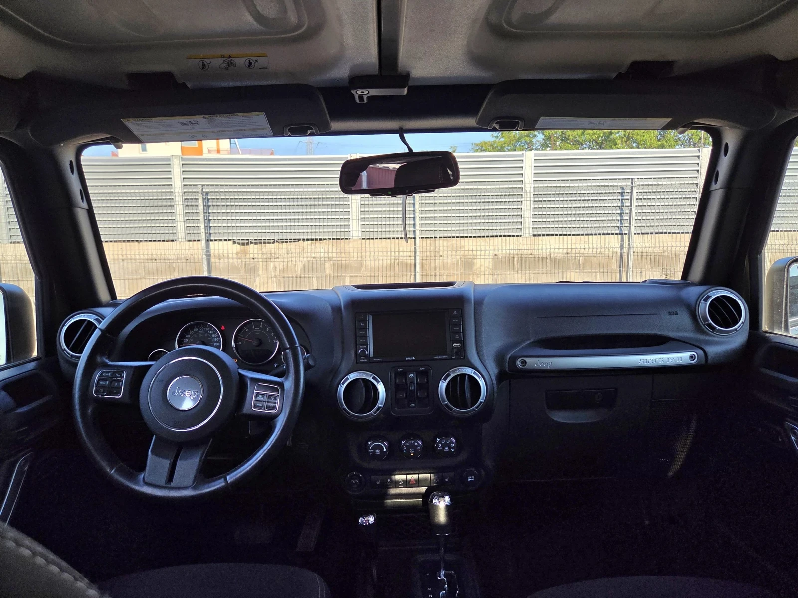 Jeep Wrangler Sahara/3.6/V6/285hp/Палене от ключа/87000км /ТОП! - изображение 6