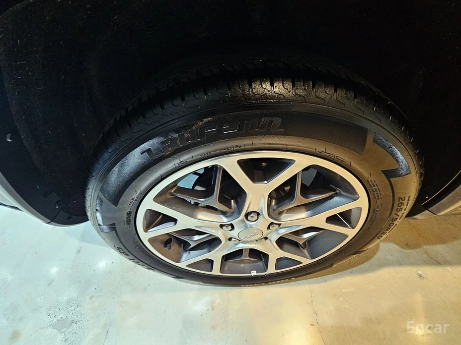 Jeep Grand cherokee, снимка 9 - Автомобили и джипове - 53758432