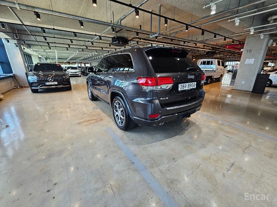 Jeep Grand cherokee, снимка 5 - Автомобили и джипове - 53758432