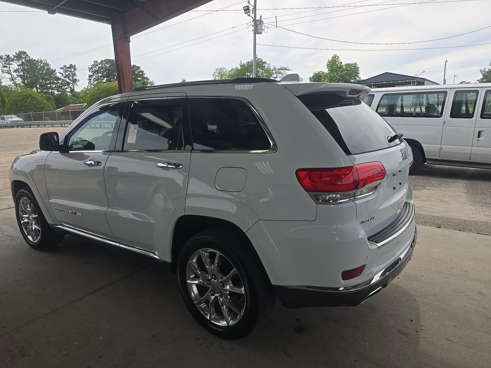 Jeep Grand cherokee SUMMIT 3.6 4х4 ОБДУХВАНЕ ПАНОРАМА ДИСТРОНИК, снимка 6 - Автомобили и джипове - 54547691
