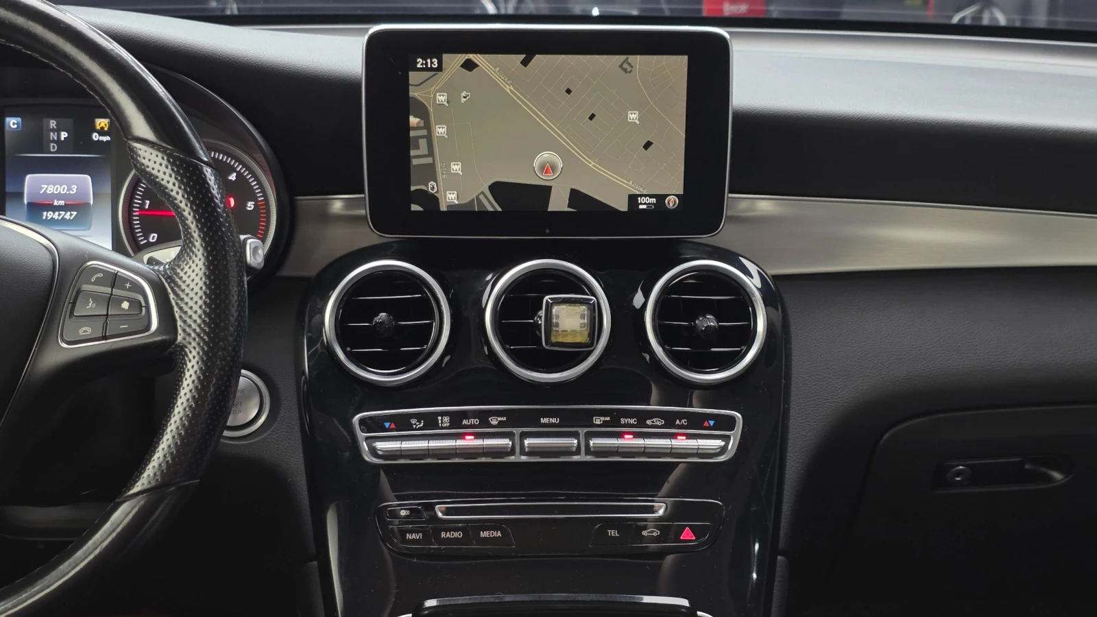 Mercedes-Benz GLC 220 ПОДГРЕВ/ПАНОРАМА/ПАМЕТ, снимка 6 - Автомобили и джипове - 55383428
