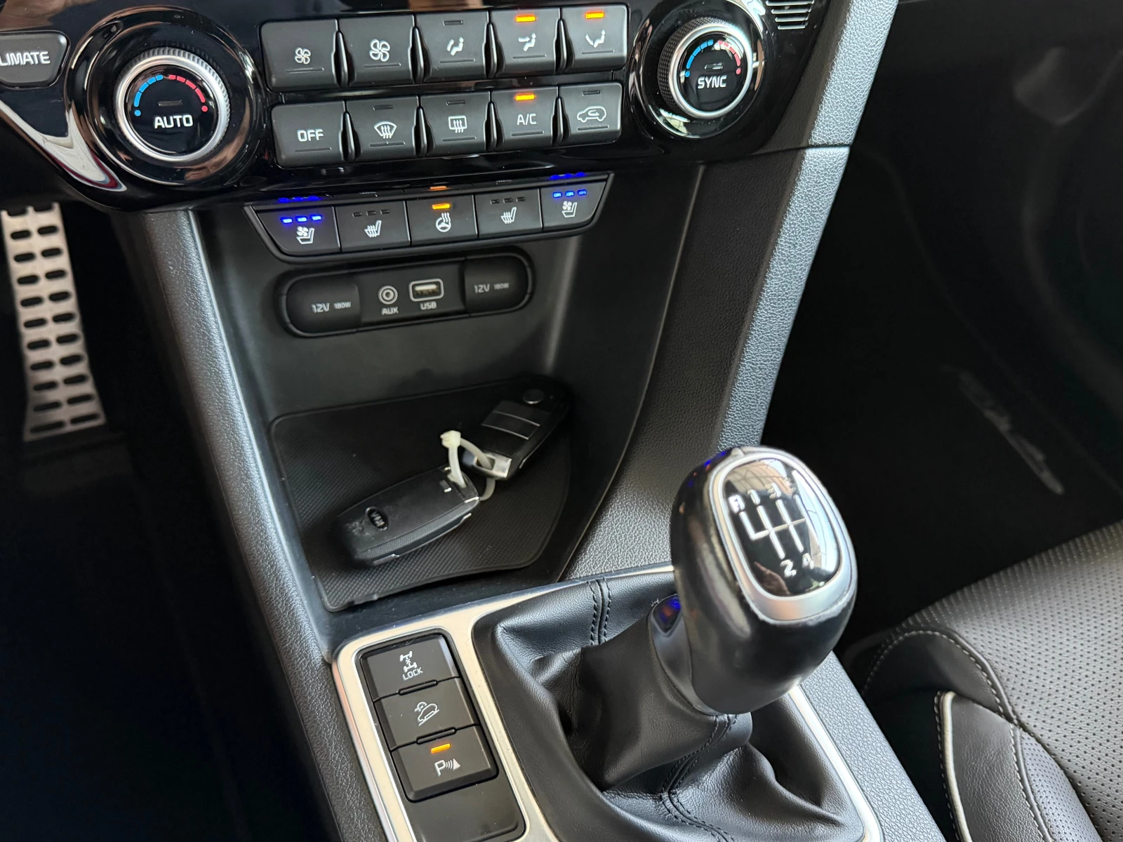 Kia Sportage 2.0CRDI, 185ps-4x4, GT-LINE-85000км-КАТО НОВ!, снимка 13 - Автомобили и джипове - 55709504