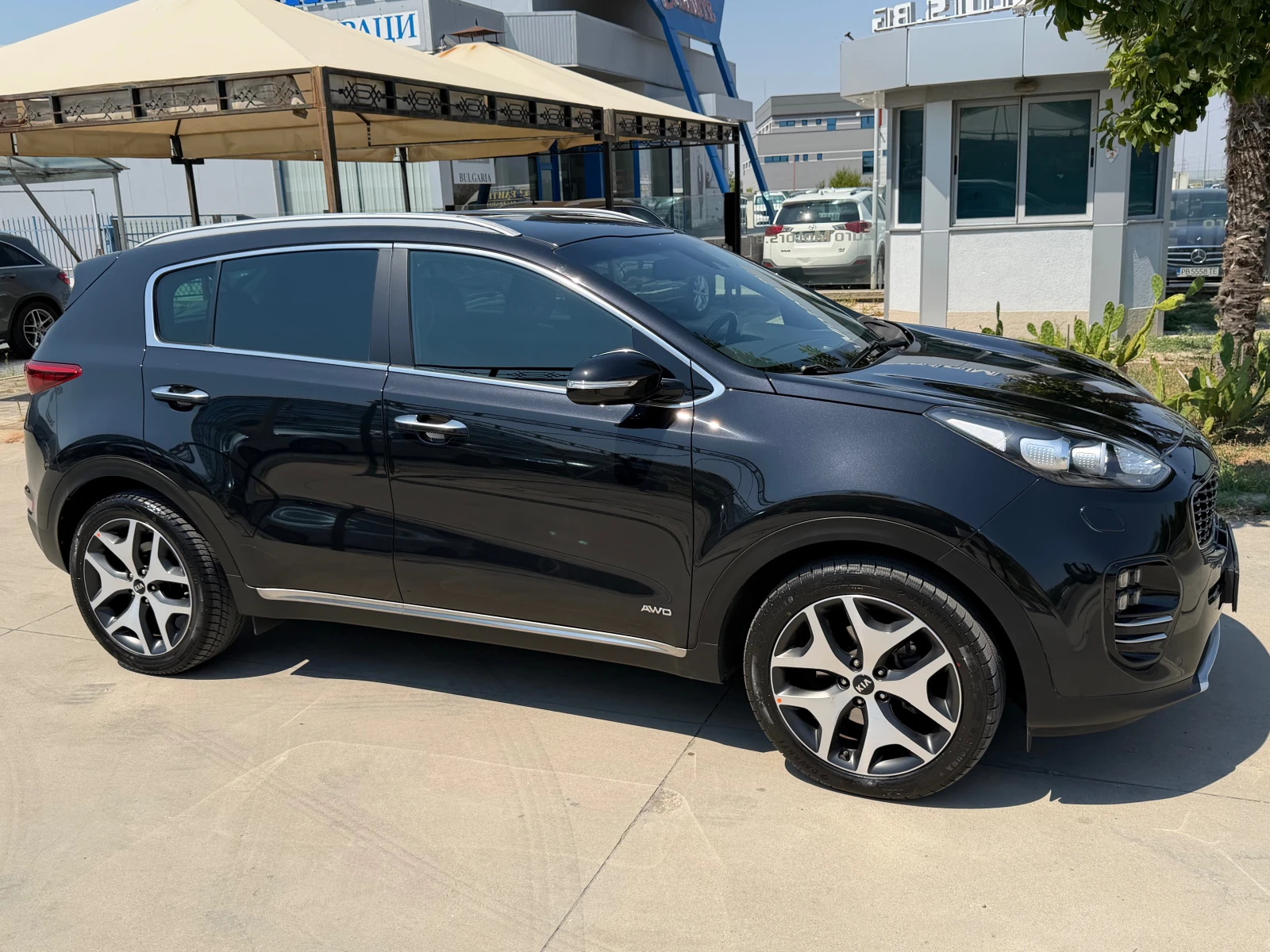 Kia Sportage 2.0CRDI, 185ps-4x4, GT-LINE-85000км-КАТО НОВ!, снимка 4 - Автомобили и джипове - 55709504
