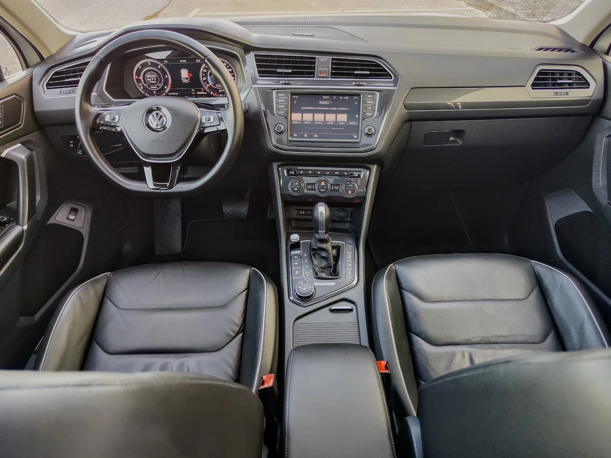 VW Tiguan * 2.0 TDI* EXECUTIVE* 4Motion* OFFROAD* FULL, снимка 14 - Автомобили и джипове - 55981400