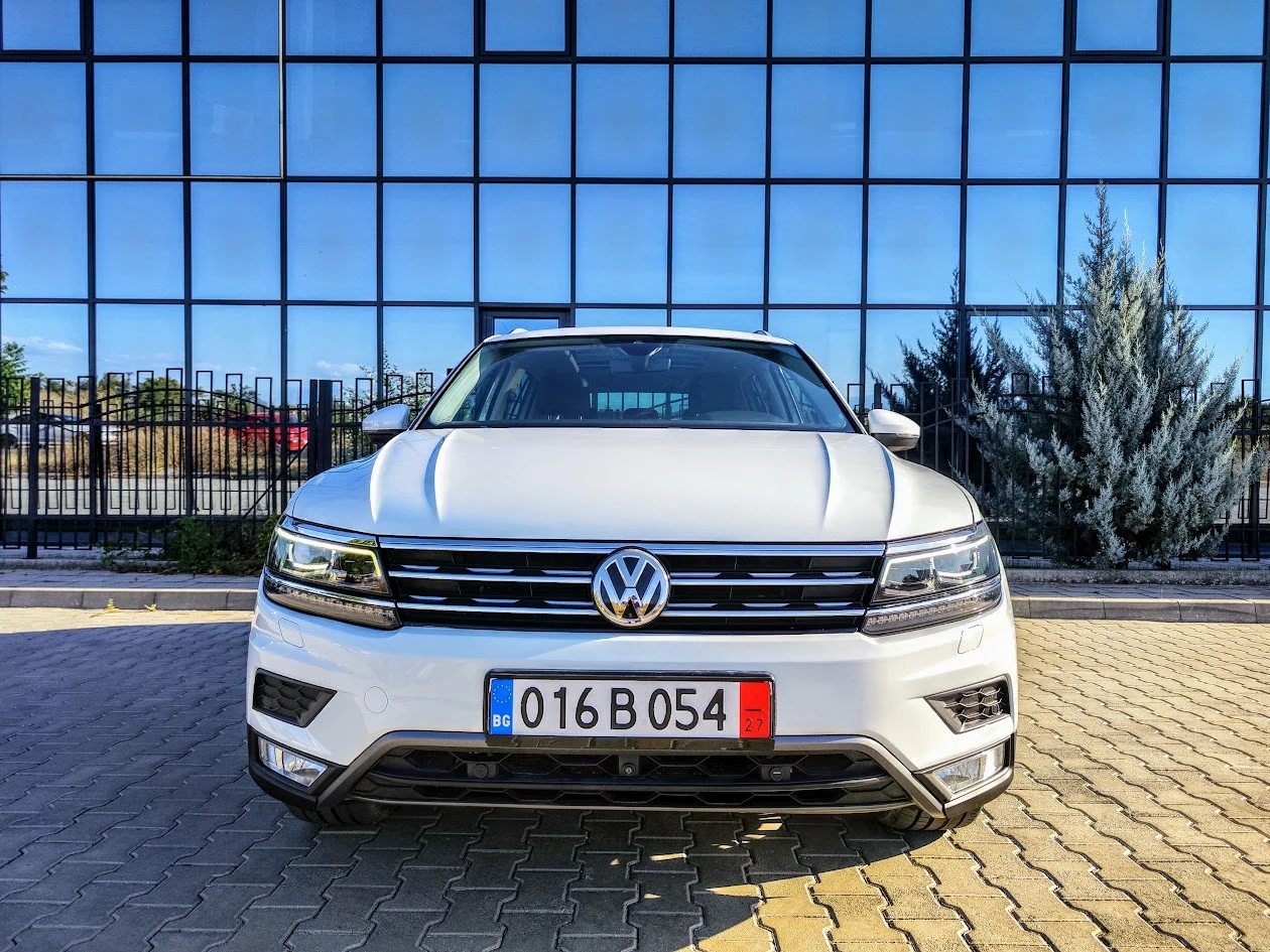 VW Tiguan * 2.0 TDI* EXECUTIVE* 4Motion* OFFROAD* FULL, снимка 5 - Автомобили и джипове - 55981400
