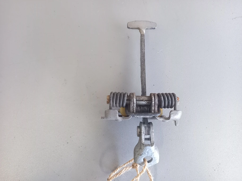 Панта ограничителна задна дясна Рено Меган (к)